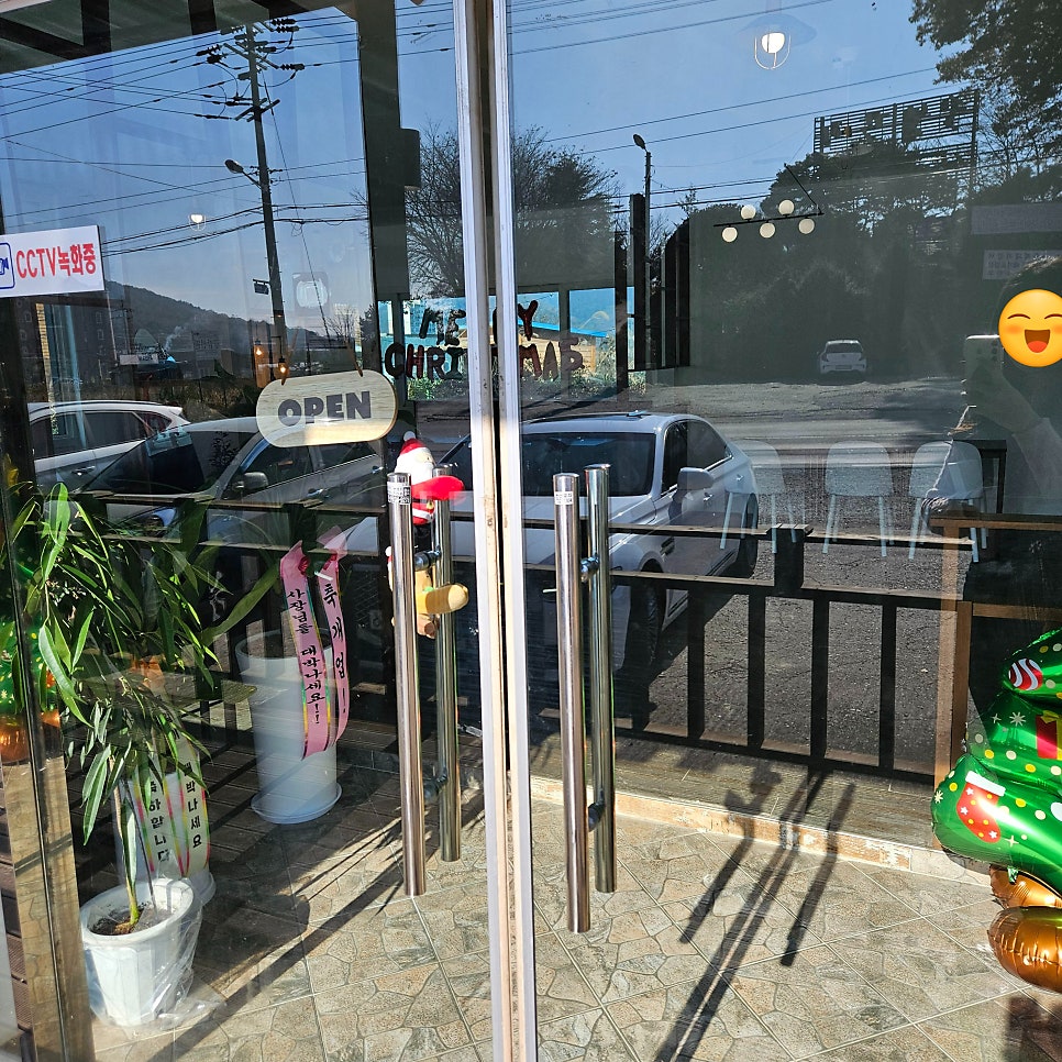 로스터리카페 서가 사진 3