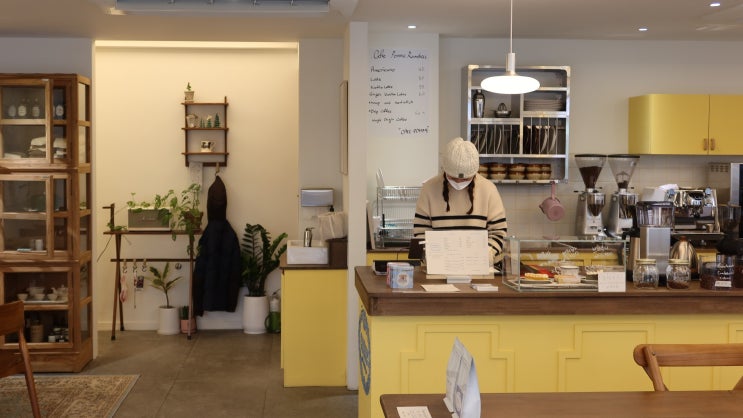  이수역카페 뽐므 | 샌드위치가 맛있는 아늑한 방배동 카페