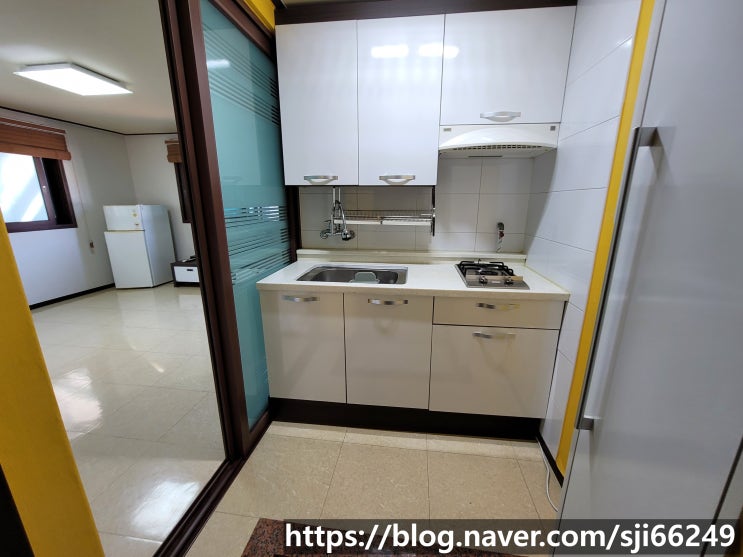  파주 탄현면 법흥리 원룸 월세 500/37만 주차장 완비 풀옵션 개방감 좋고 채광 좋은 남향집 분리형 넓은 원룸, 통일동산 파주영어마을 이편한세상헤이리 원룸 임대