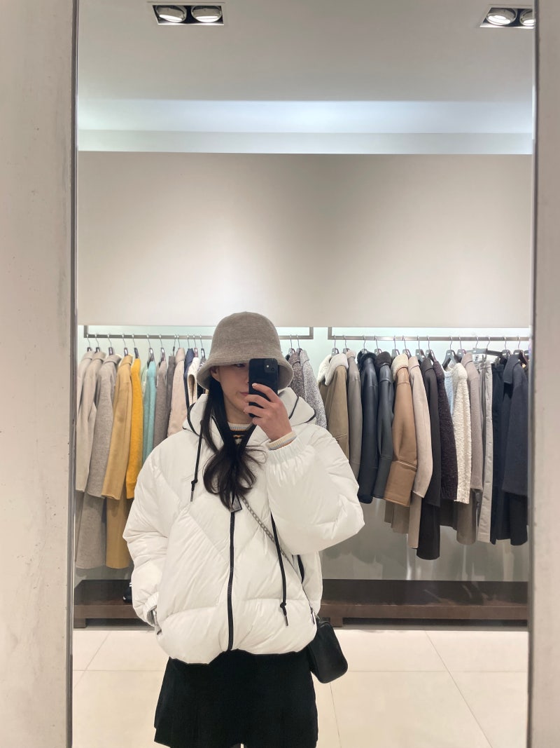 몽클레어 몽클레르 ESTOM 에스톰 여자 숏패딩 추천 독일 프랑크프루트 아울렛 구매 후기