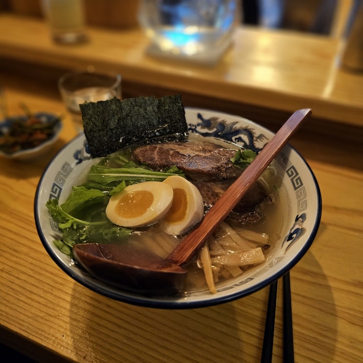 서울역 유즈라멘 유튜브 <b>전역자 이이경</b>이간 맛집 평일 웨이팅... 