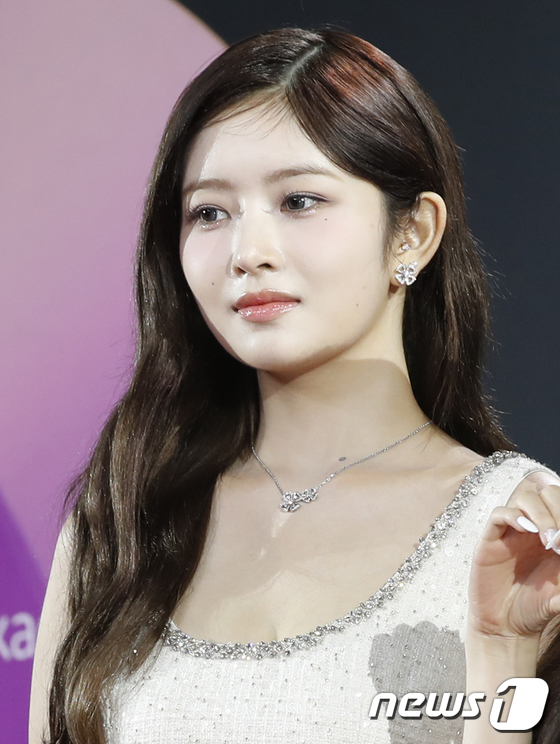"부담도 많이 느꼈는데" 아이브 레이, '2023 MMA' 대상에 눈물 흘린 이유? "부담도 많이 느꼈는데" 아이브 레이, '2023 MMA' 대상에 눈물 흘린 이유?