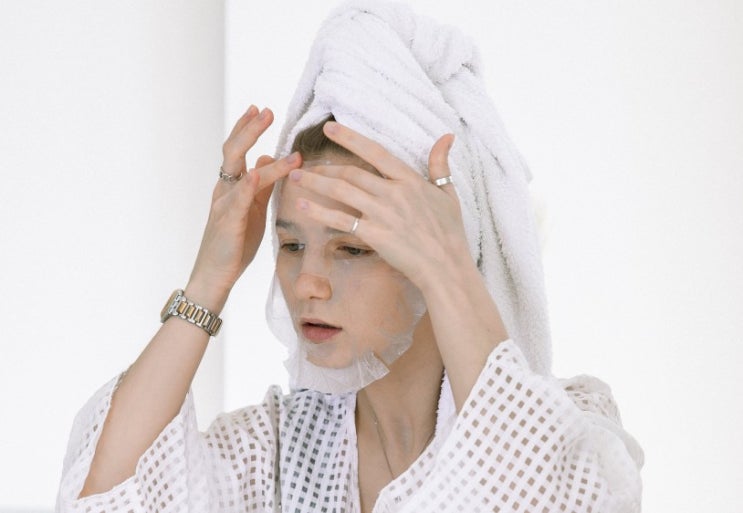  마스크팩 오래하면 피부 수분을 빼앗아간다? 화장품연구원의 뷰티상식
