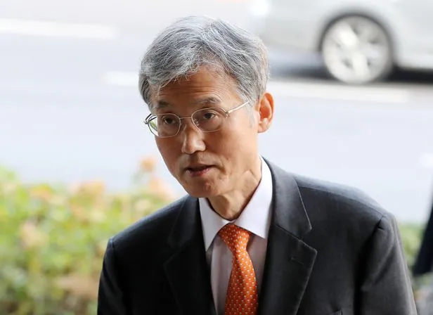 <b>조희대</b> <b>대법원장</b> 후보자, “재판 지연, 사법부의 가장 심각한... 