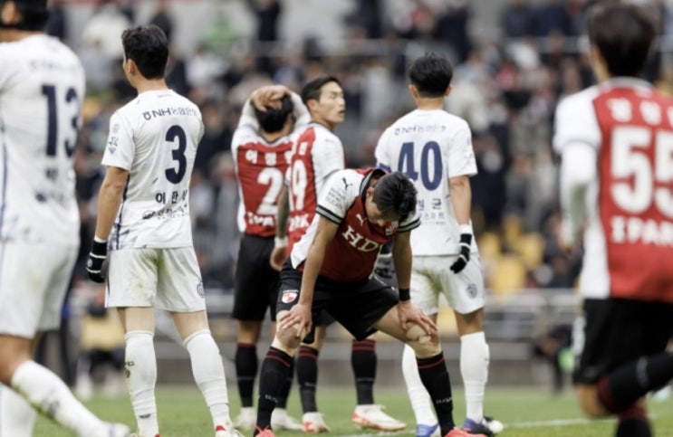 2023시즌 K리그 국내 프로축구 승강 플레이오프(PO) 1차전 부산아이파크 수원FC 김포FC 강원FC