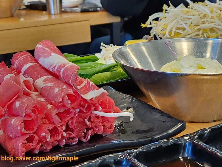 명동칼국수샤브샤브: 신림역 맛집 명동샤브샤브 구성, 솔직 후기 (내돈내산) 명동칼국수샤브샤브: 신림역 맛집 명동샤브샤브 구성, 솔직 후기 (내돈내산)