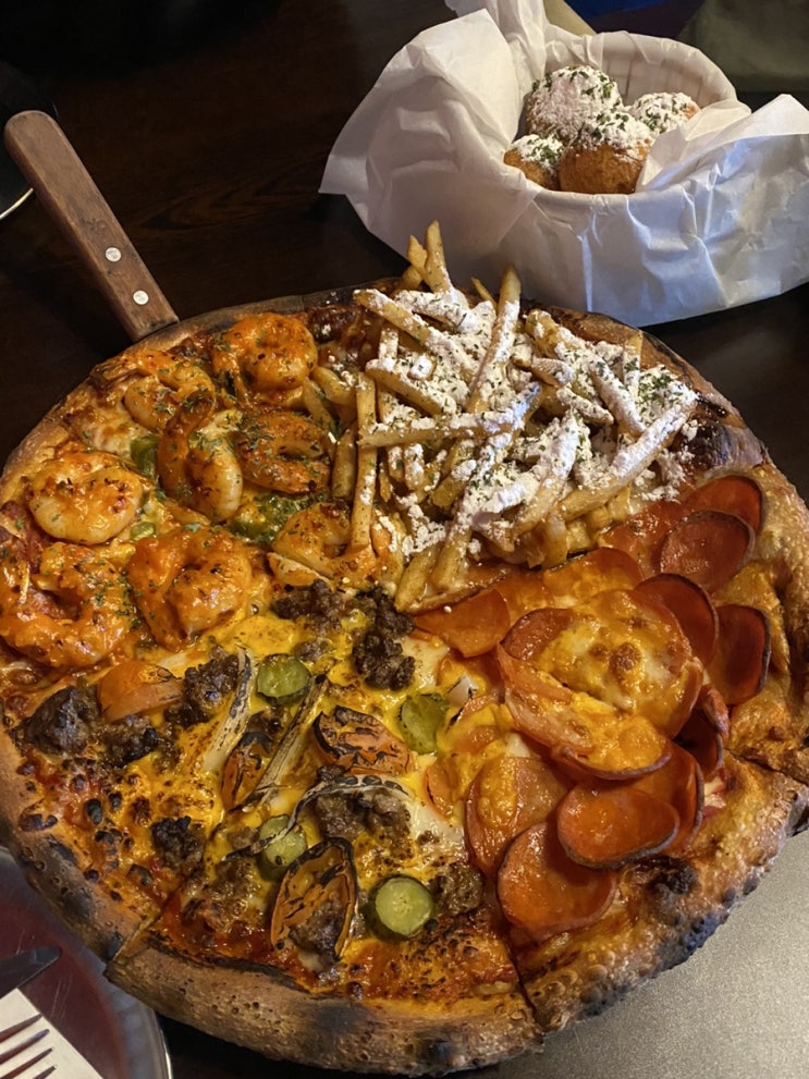  [홍대/연남동] 요즘 핫한 피자 집! 홍대 피자, 연남동 피자 맛집 '백스트리트피자 연남점'