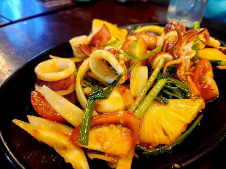 다낭 로컬 해산물식당(ĐÀ THÀNH QUÁN - Hải Sản Tươi Sống Giá Rẻ - Fresh Seafood) 다낭 로컬 해산물식당(ĐÀ THÀNH QUÁN - Hải Sản Tươi Sống Giá Rẻ - Fresh Seafood)