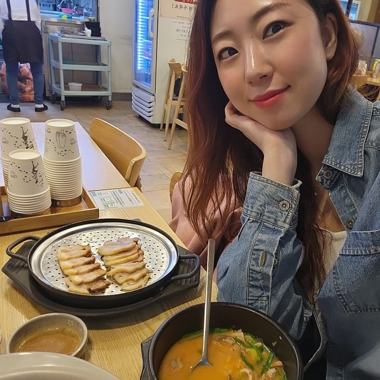  부산역 24시간 식당 밀양순대 돼지국밥 본전 만큼 맛있네