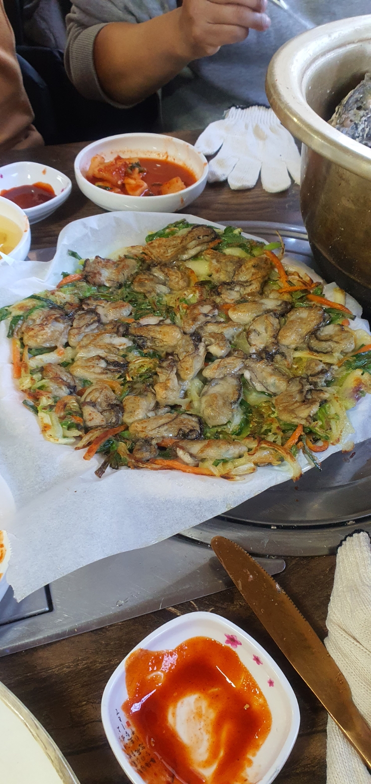  굴 맛집 - 부산 가덕도