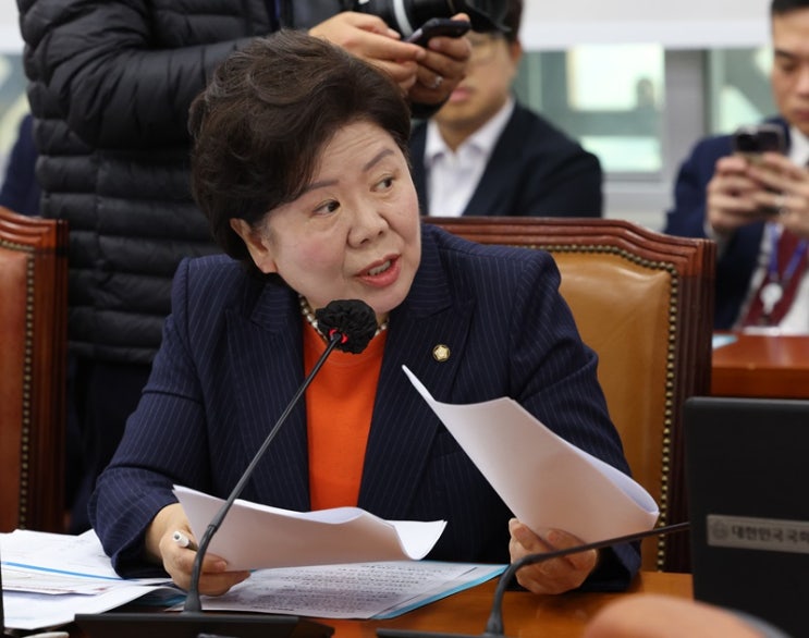  ‘저출산은 나혼산 탓’이라는 여당 원내지도부에 진보당 “나혼산은 죄 없어”