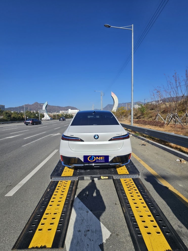  BMW 750e 김해시 봉황동에서~대구 달서구 대천동 신차탁송 캐리어탁송 어부바탁송 수입차탁송 슈퍼카탁송.[제이원캐리어]