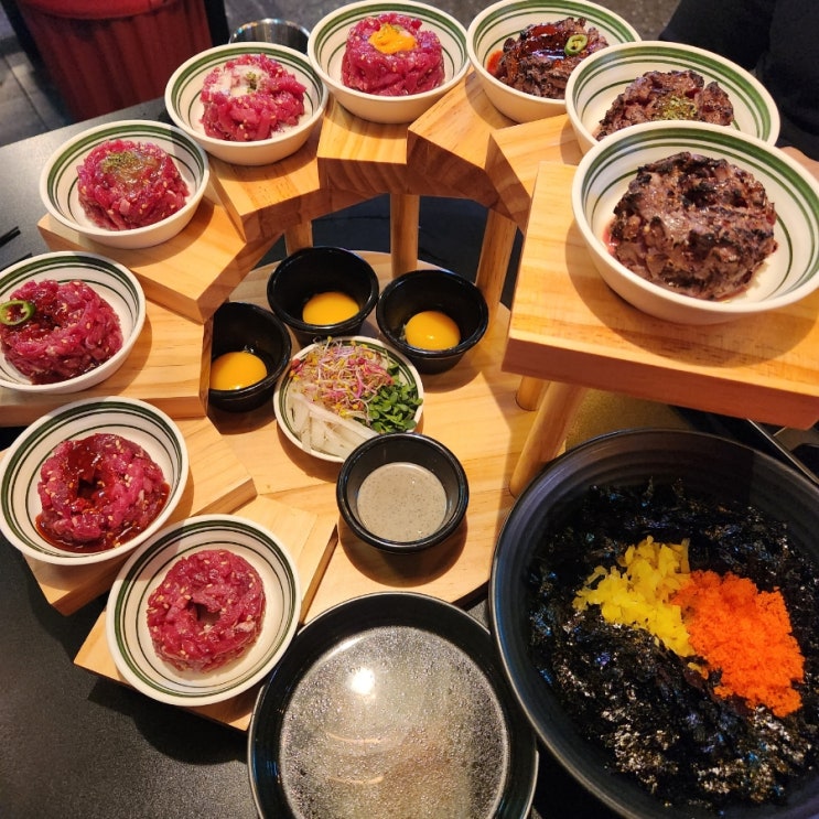  [수원 인계동 맛집] 나혜석거리 맛집 김천재의 육회반한연어(육회를 다줄게), 무한리필전문, 주차