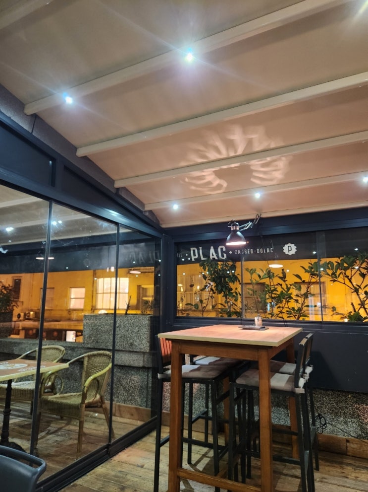  크로아티아 자그레브 맛집추천 / 버거메뉴 후기(PLAC Kichen & Grill)(2)