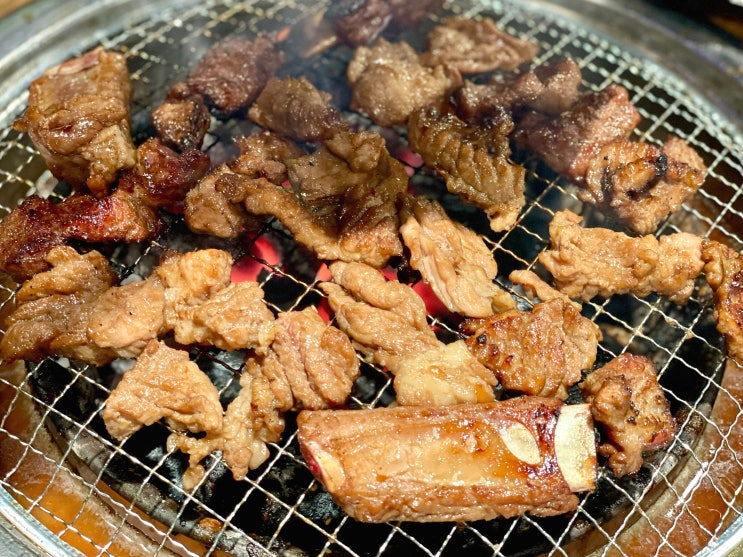 덕천고기집 고랑식당 두툼한 수제돼지갈비 맛집 덕천고기집 고랑식당 두툼한 수제돼지갈비 맛집