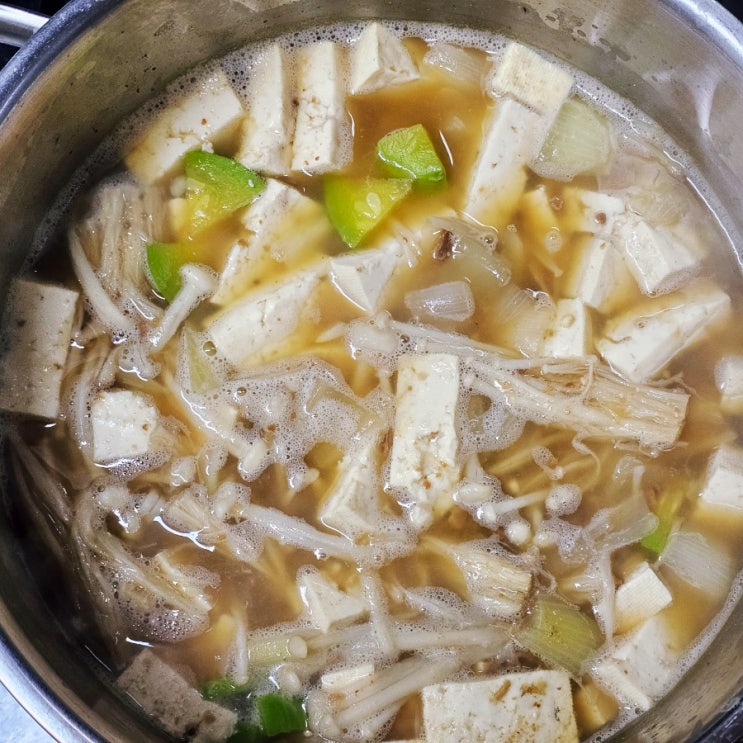  집된장으로 끓인 구수한 된장찌개 재료 레시피 소개