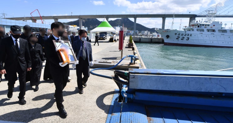 (뉴스인)감사원, 文정부 '<b>서해 공무원</b> <b>피살</b> 사건' 은폐·왜곡 전... 