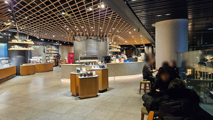  스타벅스 종로R점 솔직 후기 - 내돈내산/크리스마스루비뱅쇼/리저브 카페라떼