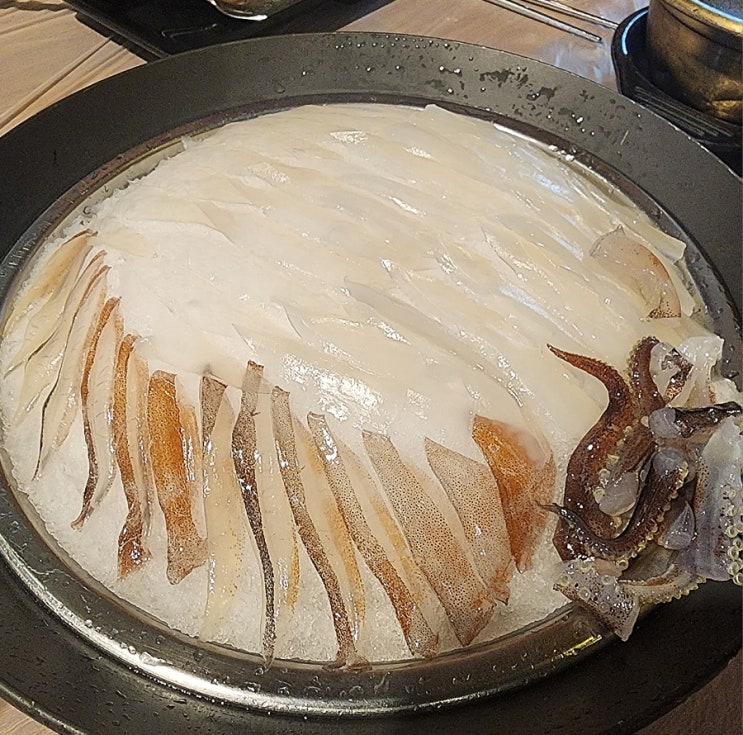  장안동 오징어데이 - 오징어회를 '넓게 썰어주는' 장한평역 근처 횟집 2차방문기