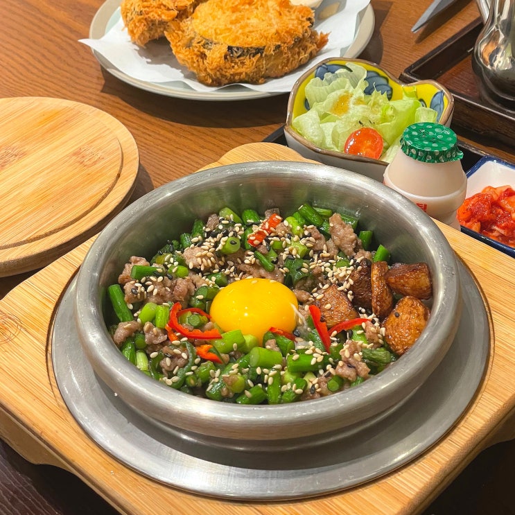  광교 아브뉴프랑 한식 솥밥이 맛있는 담솥