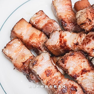 오원곤 짚불연구소 통돼지삼겹살 바베큐로 맛있게 파티음식으로