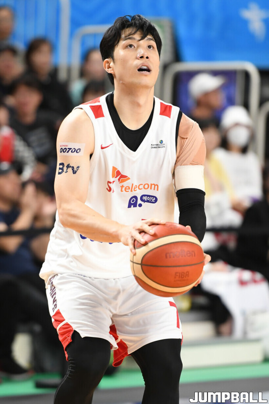 [KBL] 프로농구 서울SK 홍경기 서울<b>삼성</b> <b>박민우</b> 1대1... 