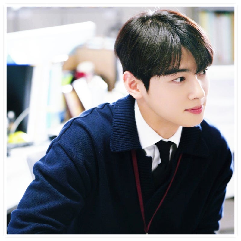 Cha Eun-woo's Hair: Men's Soft Two-Block, See-Through Dandy Cut, Dandy Perm