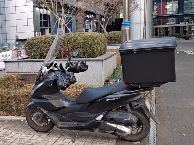  125cc 스쿠터 배달오토바이 최강자 혼다 PCX125