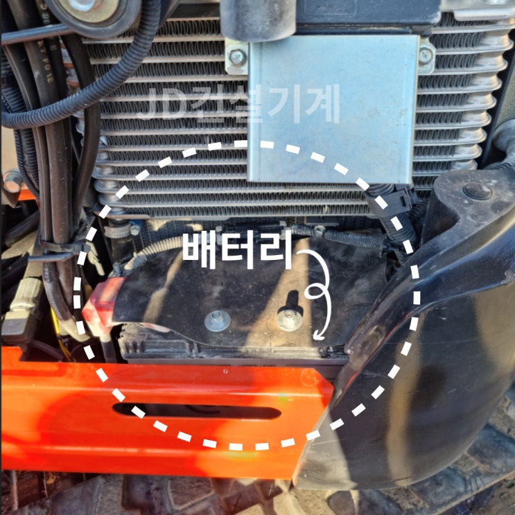  미니굴삭기 배터리 점검 및 취급 방법