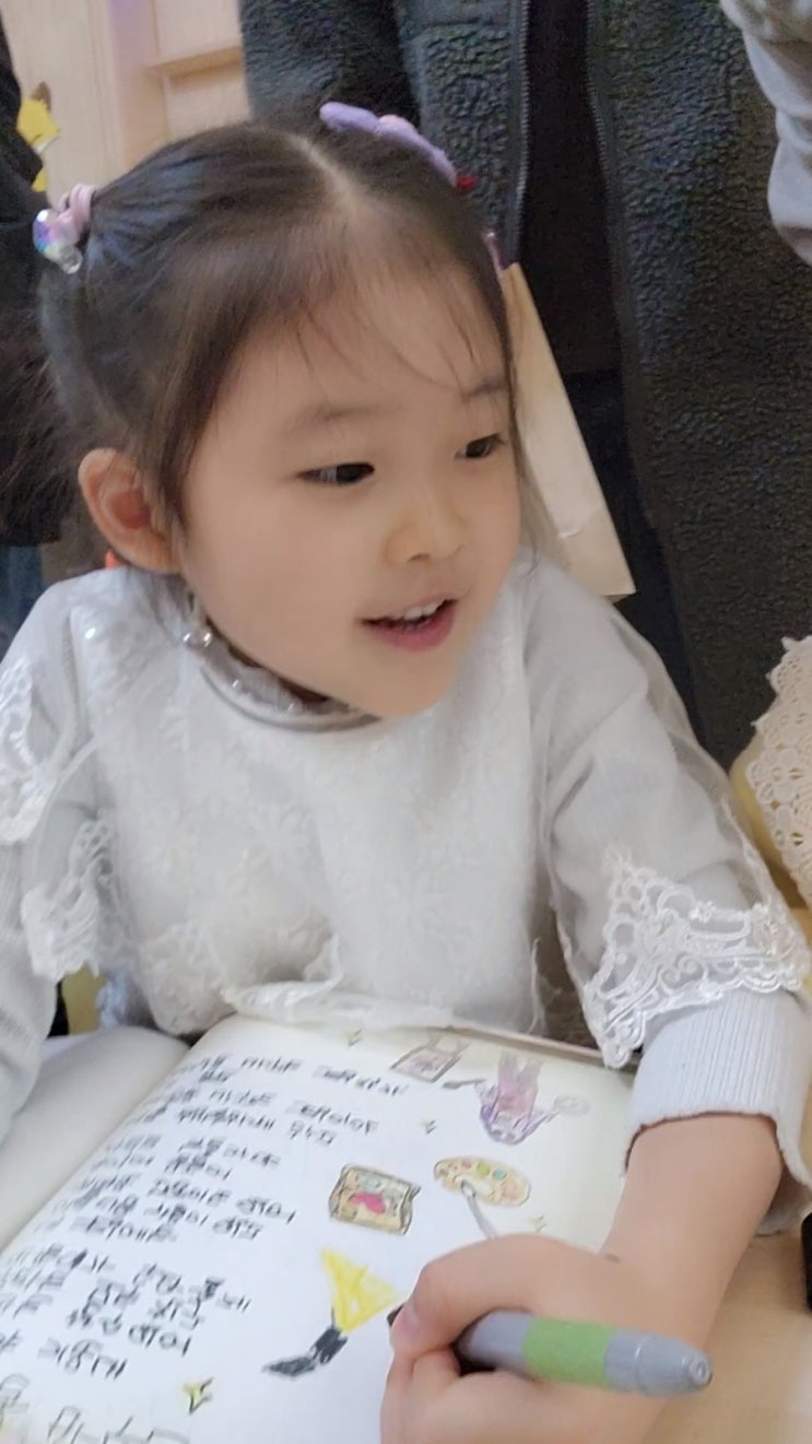  6세 딸아이의 작가 데뷔현장️ 시집출간회와 사인회 다녀오다!(feat. 6세 유아 동시짓기 꿀팁)