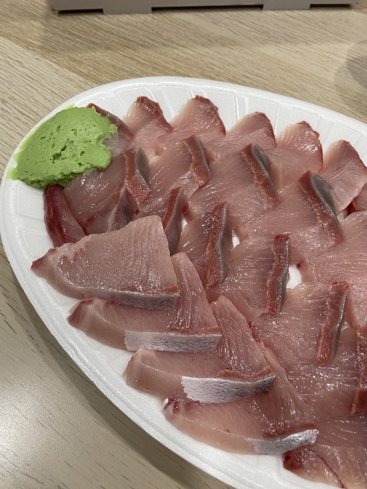  [부천/역곡] 대방어가 맛있고, 옛날 분위기 인테리어라 색다른 데이트가 가능한 '금자네수산'