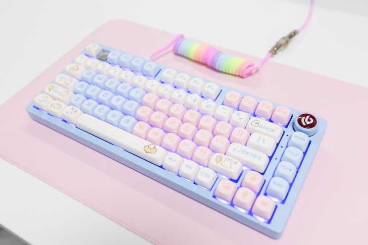  LEOBOG HI75 하우징 + KTT Kang 화이트 V3 스위치 커스텀키보드