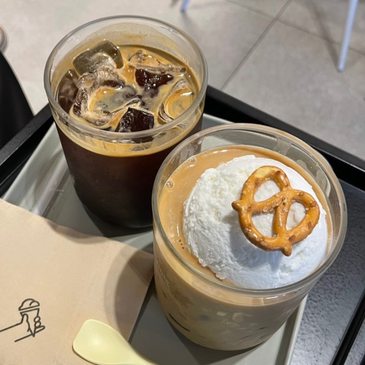 [서울카페] 혜화 연극거리 질소 아이스크림과 커피가 있는 브알라 Cafe 대학로