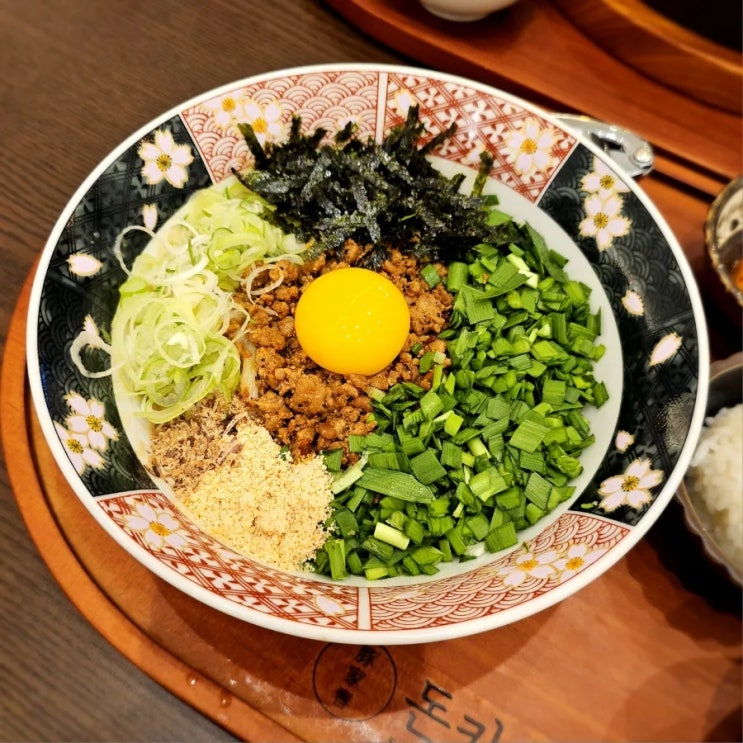  산동 신상맛집 돈카춘 수제돈까스 마제소바 추천 우동 맛있네