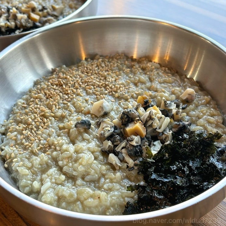 제주 공항근처 아침 보말죽 해월정 제주공항점 제주 공항근처 아침 보말죽 해월정 제주공항점