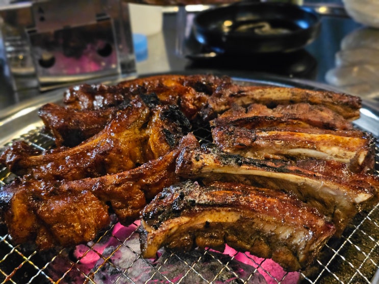  합정 맛집 록갈비 합정점, 웨이팅이 아깝지 않은 맛있는 쪽갈비 추천!