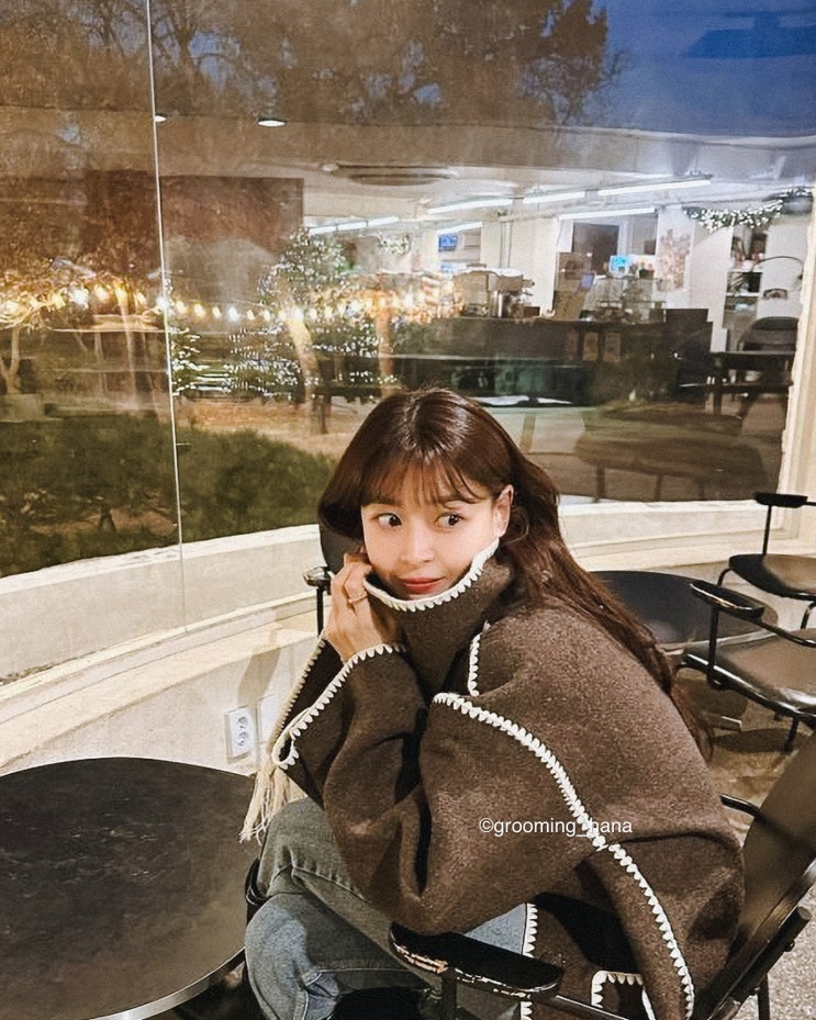  권나라 사복 패션: 셀린느 초 미니백 가방으로 완성하는 여친룩 스타일