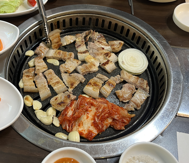  혜화역고기 명륜동고기 | 정직한 이름, 명륜동식당