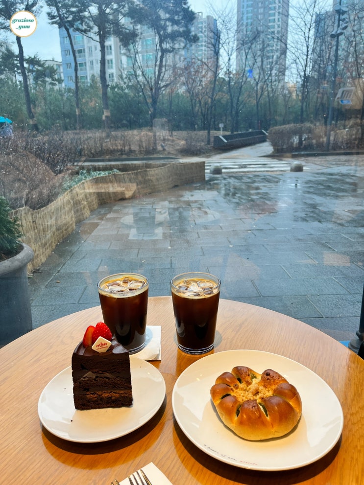 삼송 베이커리 아티제* 고양스타필드 주차 조용한카페/ 갸또쇼콜라 홀케익 디저트선물 삼송 베이커리 아티제* 고양스타필드 주차 조용한카페/ 갸또쇼콜라 홀케익 디저트선물
