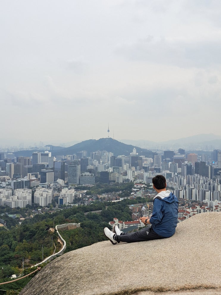  인왕산 등산코스, 사직단 ~ 범바위 ~ 정상 ~ 인왕산 숲속 쉼터 ~ 무무대 ~ 수성동계곡까지