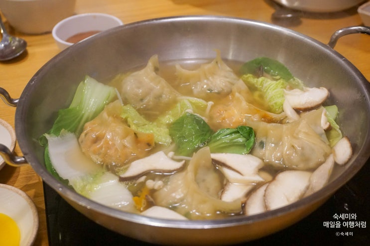 수제만두 <b>훈장</b>만두전골 천안불당점 든든한 불당동 맛집