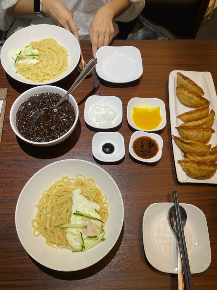  차이나타운 맛집 신승반점 유니짜장, 군만두 내돈내산 후기 웨이팅할 맛?