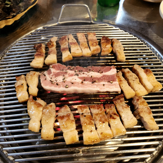  부산 센텀시티 삼겹살맛집 돈하루방 연말 회식엔 여기로! 맛과 분위기 최고