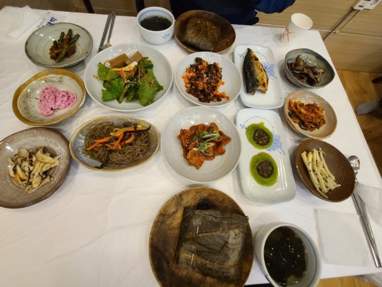  부여 연잎밥 사비향 메뉴는 오직 연잎밥뿐입니다.