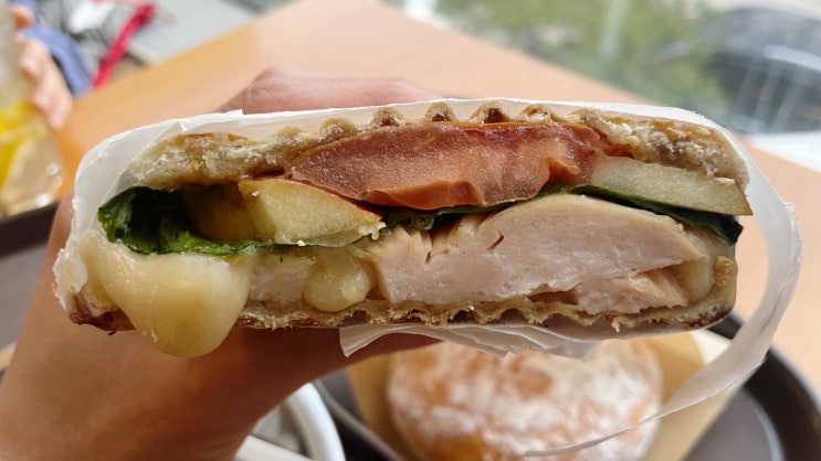  헤이리 커피공장 103 파니니가 맛있는 파주 대형카페추천