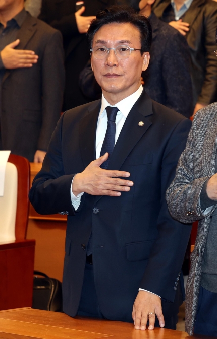 “<b>이낙연 사쿠라</b>” <b>김민석</b> 발언, 86 청산론 다시 불붙였다