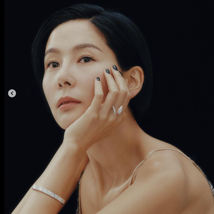 김나영 주얼리 패션 여자 명품 다이아 팔찌, 목걸이, 귀걸이, 반지 브랜드 프라다 추천