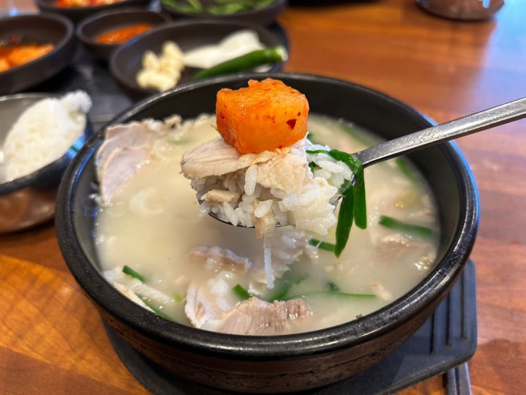  부산 해운대 돼지국밥맛집, 비교 할 수 없는 고기의 양 국봉수백진국(주차장 정보)