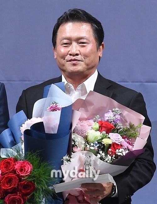 kbo)<b>두산 박흥식</b>등 4명영입으로 <b>코치</b>보강