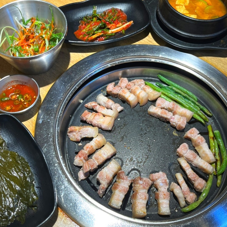  주차 가능 서울고속버스터미널 지하상가 맛집, 온유월식당